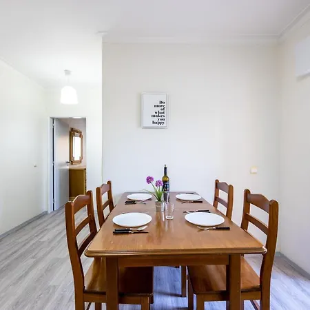 Bar And Apartament